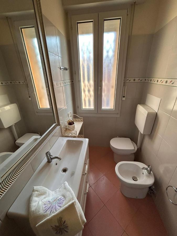 Camere In Appartamento Condiviso Vista San Luca Bologna Exterior foto