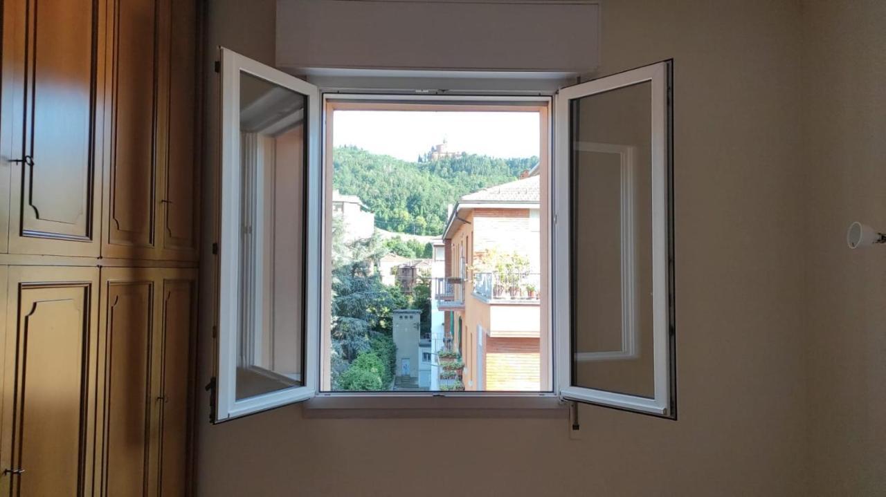 Camere In Appartamento Condiviso Vista San Luca Bologna Exterior foto